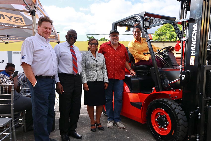 /uploads/image/2023/02/08/Tank-Weld Equipment donates forklift to Trench Town Polytechnic College (1).jpg Tank-Weld Equipment donates forklift to Trench Town Polytechnic College (1).jpg