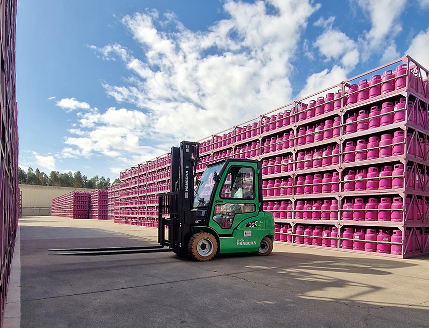 /uploads/image/2023/02/01/Hangcha Li-ion Forklift Application Case - Energy Industry (1).jpg Hangcha Li-ion Forklift Application Case - Energy Industry (1).jpg